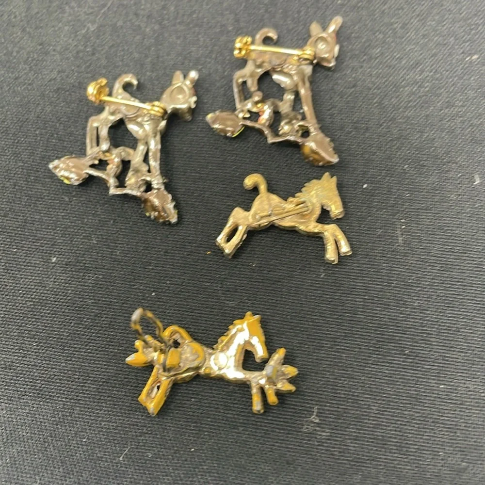 VINTAGE Bundle of 4‎ Children's Pins Barrett